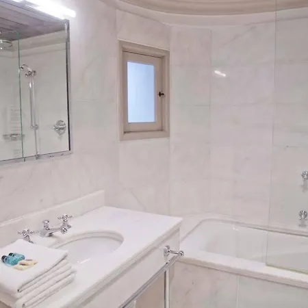 Kristine - Luxury 2br Saint-germain Notre-dame