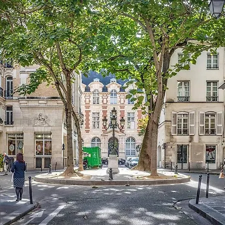 Kristine - Luxury 2br Saint-germain Notre-dame Paris
