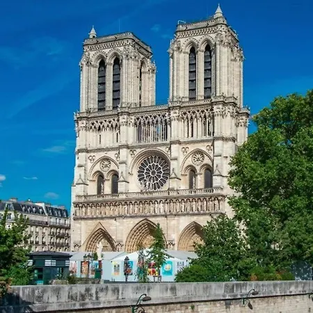 Kristine - Luxury 2br Saint-germain Notre-dame Apartment Paris