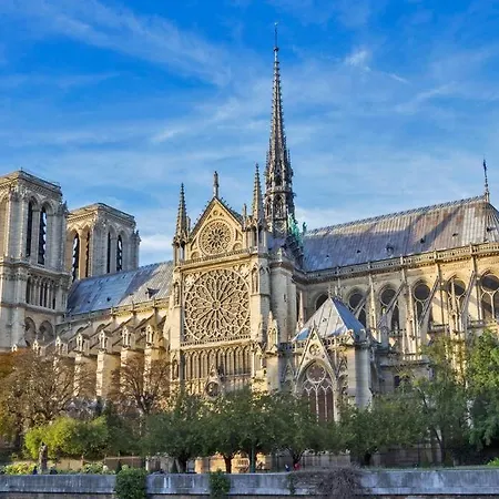 Kristine - Luxury 2br Saint-germain Notre-dame Apartment Paris