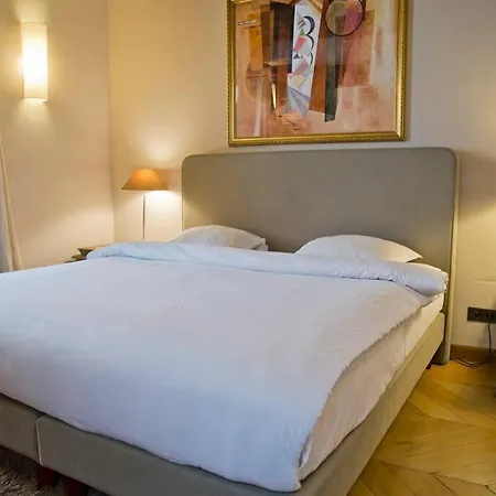 Kristine - Luxury 2br Saint-germain Notre-dame Apartment *
